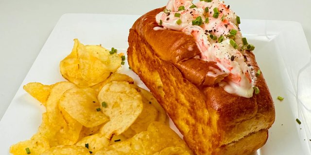 Cilantro Shrimp Roll