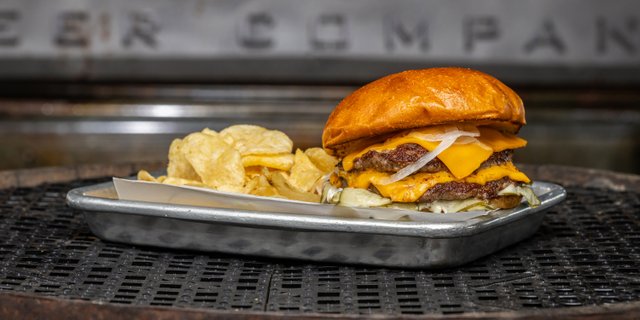 Back Forty Cheeseburger