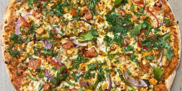 Palak Paneer Pizza
