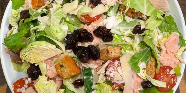Suki Salmon Salad