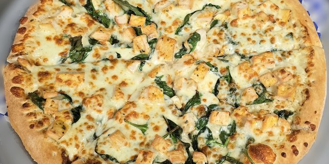 Chicken Alfredo Pizza