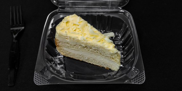 Limoncello Mascarpone Cream Cake