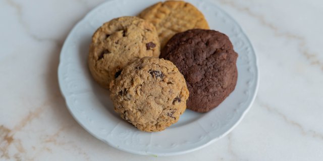Gluten-Free Cookie Box