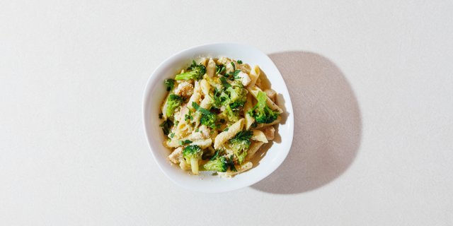 Chicken Broccoli Ziti Alfredo