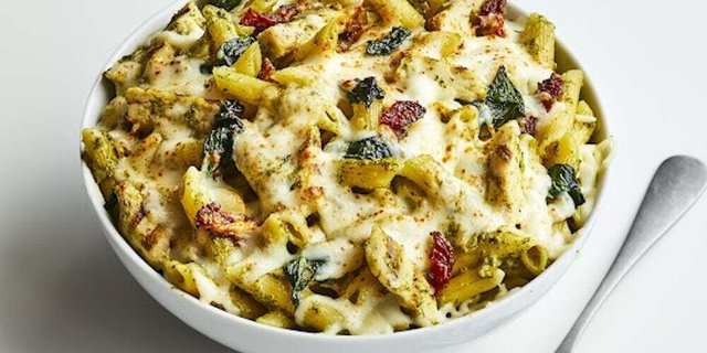 NAT'S CHICKEN PESTO PASTA BOXED MEAL