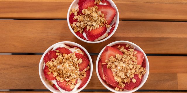 Strawberry Shortcake Parfait Box