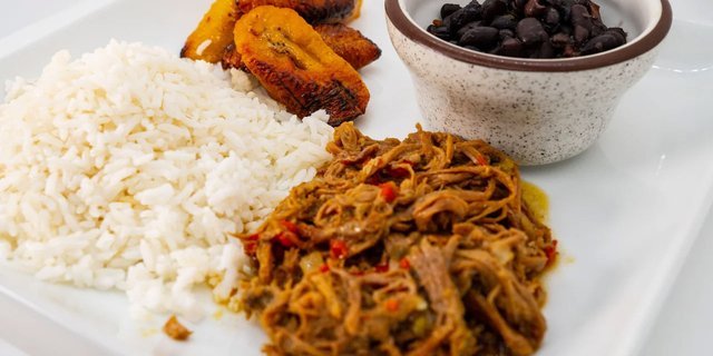 Pabellón Criollo Regular