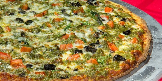 Spinach Primavera Pizza