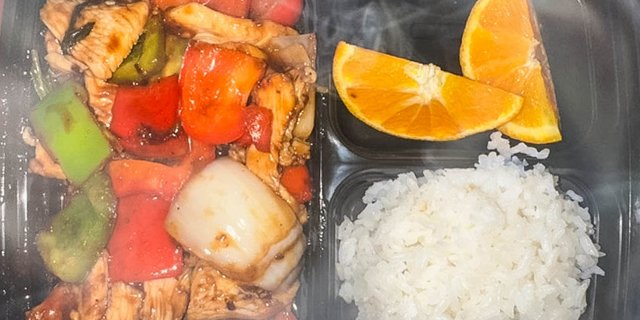 Spicy Chicken w/ Basil Rice Box