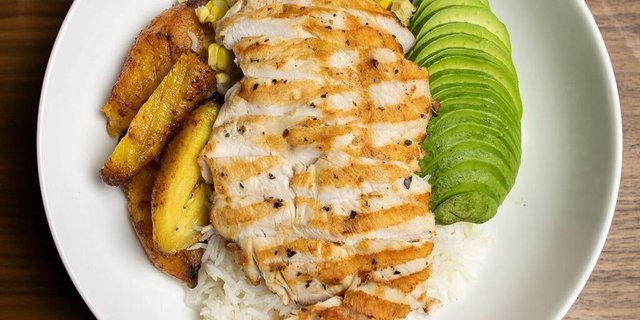 Grilled Chicken & Cilantro Rice Bowl