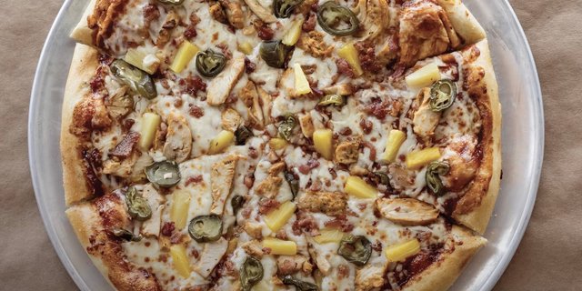 Hot Hawaiian Original Crust Pizza