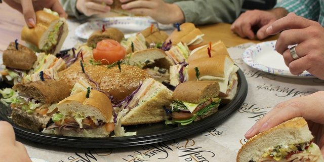 Deluxe Sandwich Tray