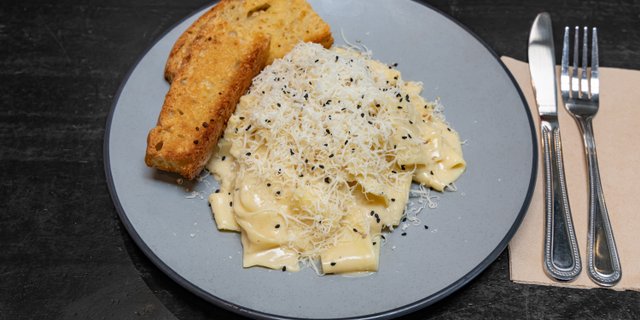 Pasta Alfredo