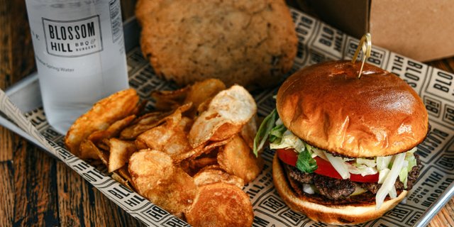 Blossom Burger Boxed Lunch