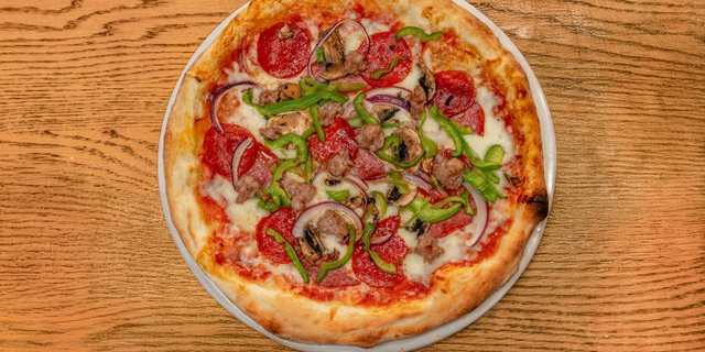 Chico’s Special Pizza