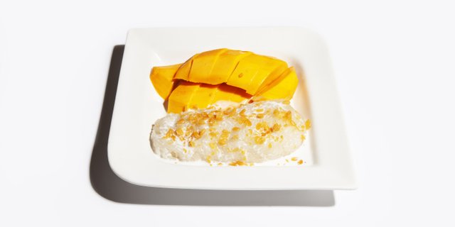 Sweet Sticky Rice w/ Mango Tray