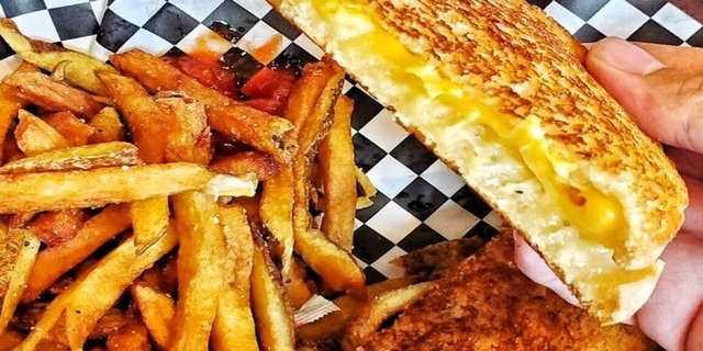 MOB Big Cheese Basket