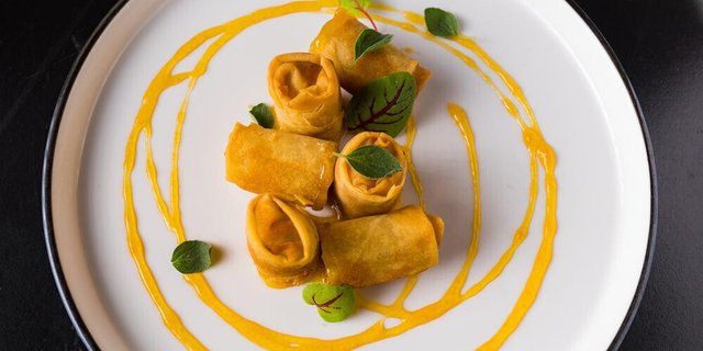 Crispy Vegetable Spring Rolls
