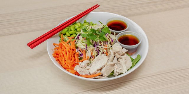 Asian Crunch Slaw Salad w/ Chicken Boxed Lunch