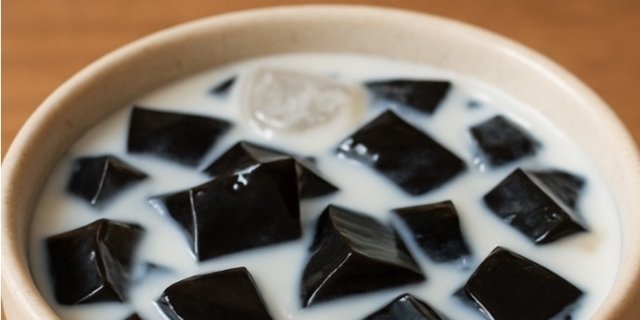 Herb Jelly with Milk