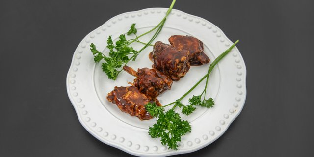 Party Wings