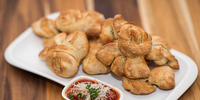 Garlic Knots