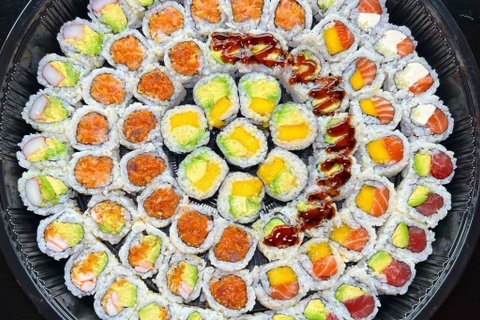 8 Sushi Roll Party Tray
