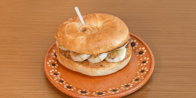 Banana Cabin Bagel