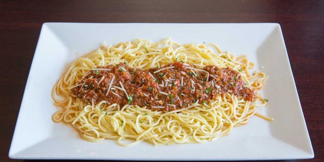 Spaghetti w/ Meat Sauce