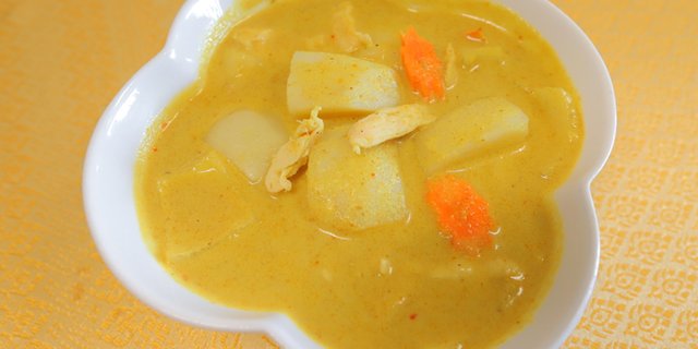 Yellow Curry Entree