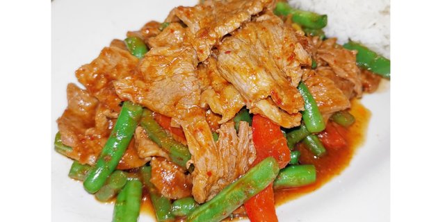 Phrik Khing (Red Curry Paste)