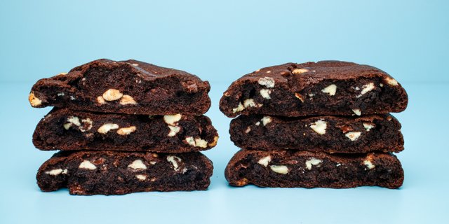 5 Triple Chocolate Cookies