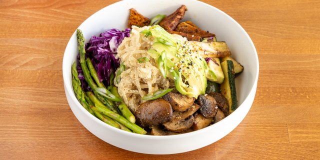 Creamy Tahini Noodles W/ Seasonal Veggies