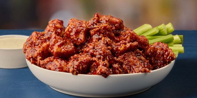 50 Boneless Wings