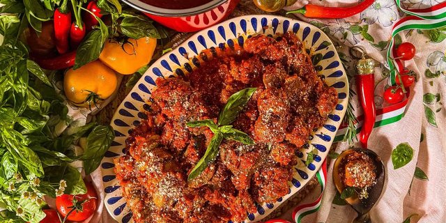 Joe Butch's Sunday Ragu