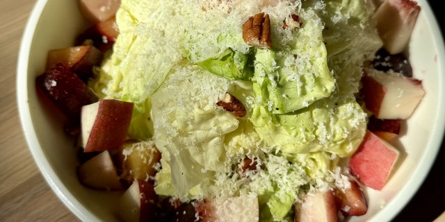 Butter Lettuce & Market Fruit Salad