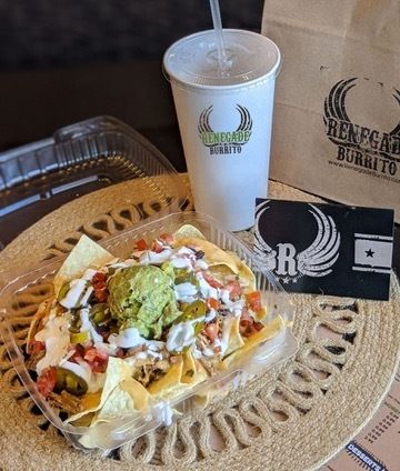Deluxe Chicken Nachos