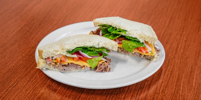 Roast Beef & Cheddar Sandwich