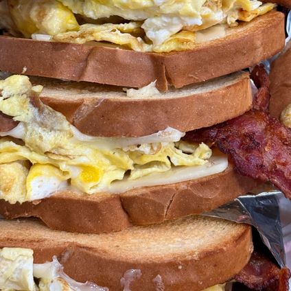 Bacon, Egg & Cheese Sandwich Tray