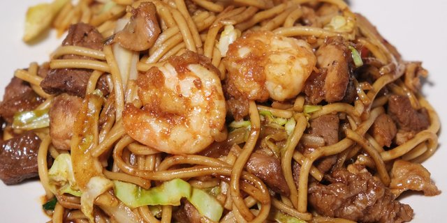 Yakisoba Boxed Lunch