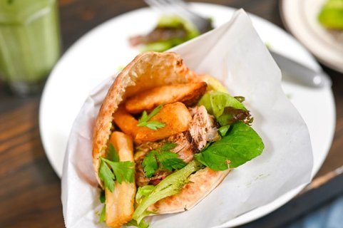 Shawarma Chicken Pita Sandwich Platter