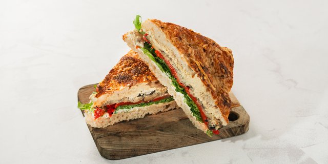 Smoked Mediterranean Sandwich
