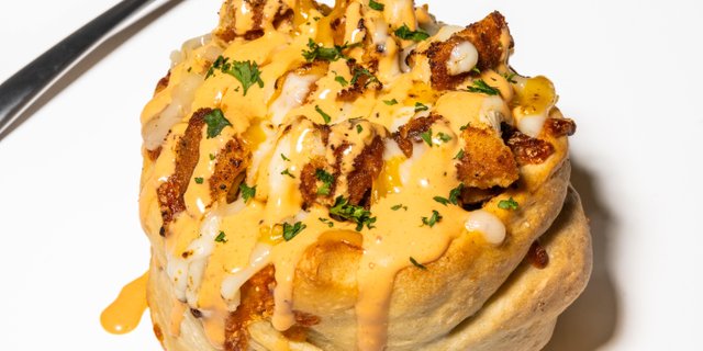 Buffalo Chicken Roll