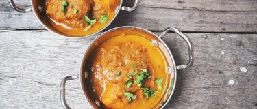 Momo N Curry