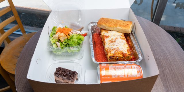 Entree Boxed Lunch