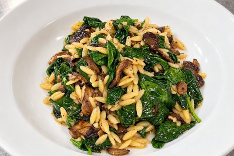 Orzo W/ Spinach & Mushrooms