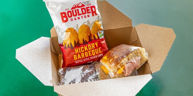 Full Sub Boxed Lunch w/ Chips & Brownie