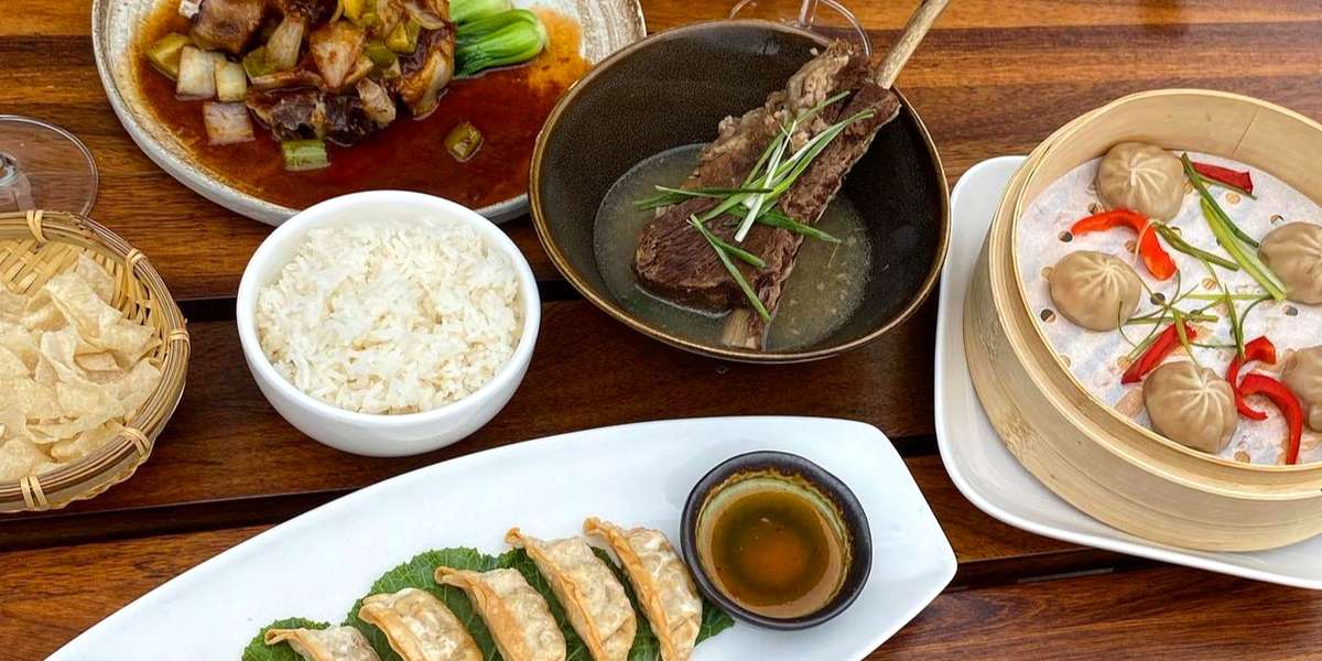 12 Lunar Asian Eatery Catering in Roswell, GA - 850 Mansell Rd ...