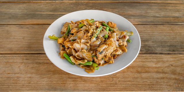 Khee Mao (Drunken Noodles)