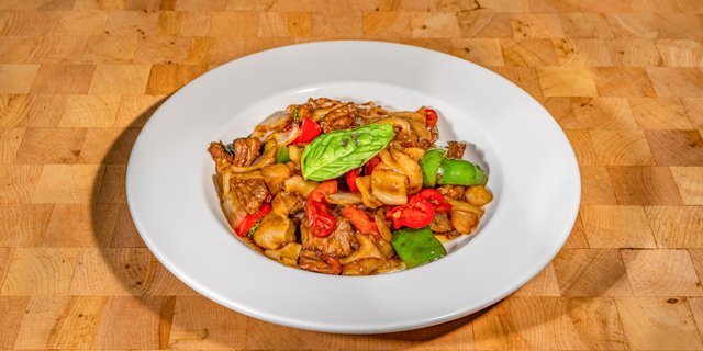 Drunken Noodle